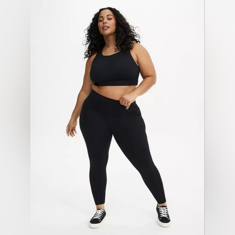 Torrid NWOT Tru By Torrid Full Length Side Pocket Active Leggings - Picture 2 of 9